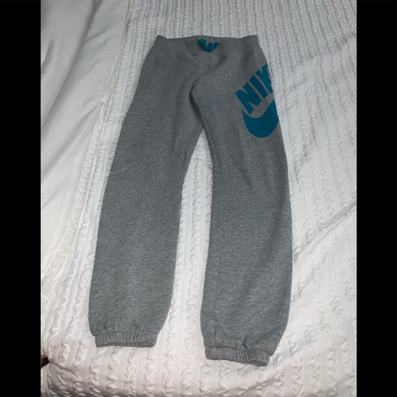 nike sb sweatpants grey